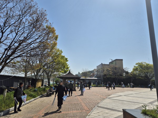d8ff2cdbd525e00e56bf8f3072a9b79d_1746163221_6542.jpg